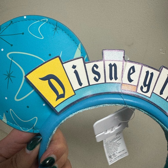 NWT Disneyland Mickey ears - retro style - Picture 3 of 5